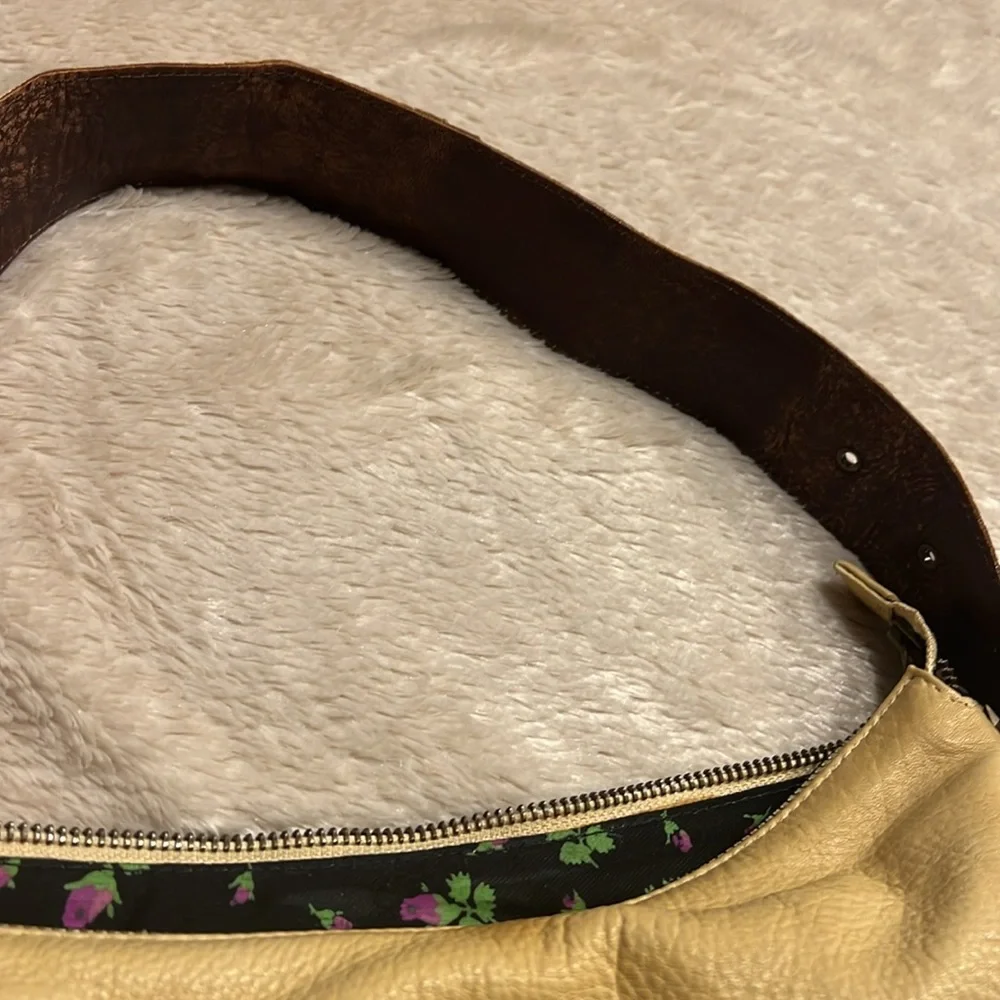 BETSEY JOHNSON Baroque Betsey Collection - Picture 12 of 17